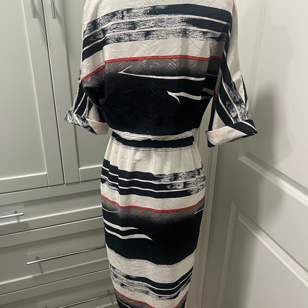 PETITES by NU-MODE Striped Black Metallic Wrap Dress Lightweight | Size 7 - Picture 9 of 14